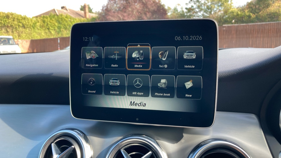 Mercedes-Benz GLA 180 AMG Line Edition 5dr Auto Petrol Hatchback - Image 43
