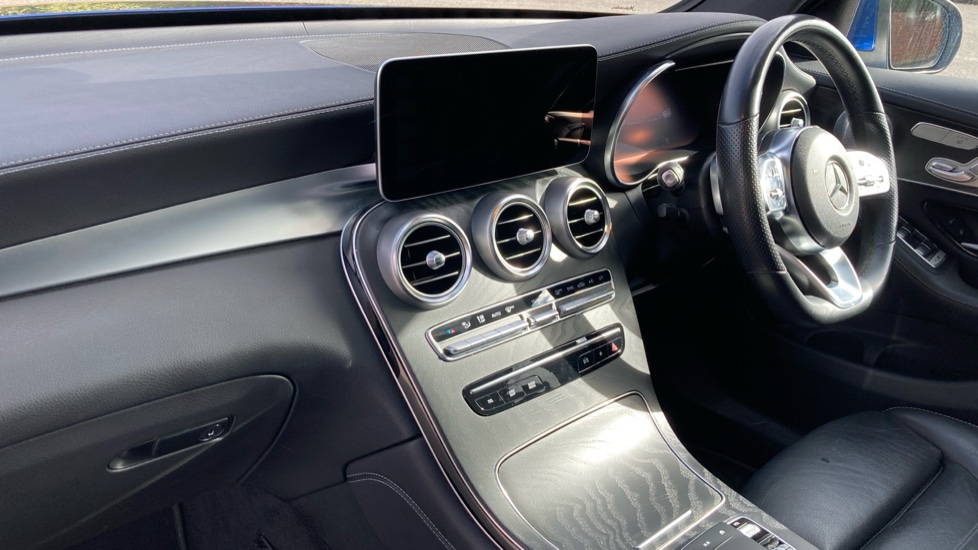 Mercedes-Benz GLC Coupe GLC 300d 4Matic AMG Line Prem Plus 5dr 9G-Tronic Diesel Estate - Image 9