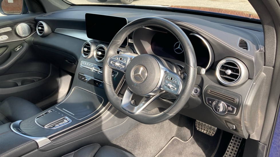 Mercedes-Benz GLC Coupe GLC 300d 4Matic AMG Line Prem Plus 5dr 9G-Tronic Diesel Estate - Image 11