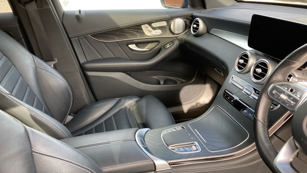 Mercedes-Benz GLC Coupe GLC 300d 4Matic AMG Line Prem Plus 5dr 9G-Tronic Diesel Estate - Image 14