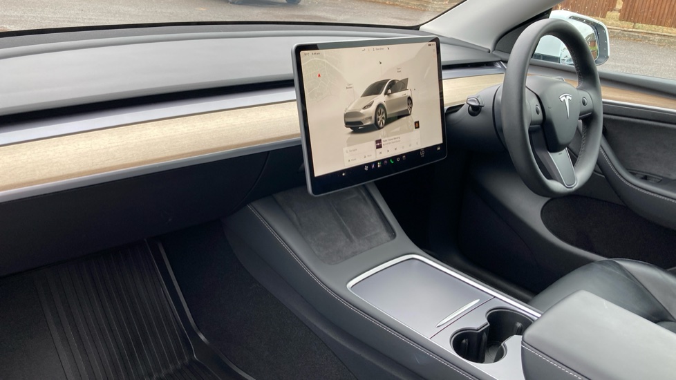 Tesla Model Y Long Range AWD 5dr Auto Electric Hatchback - Image 9