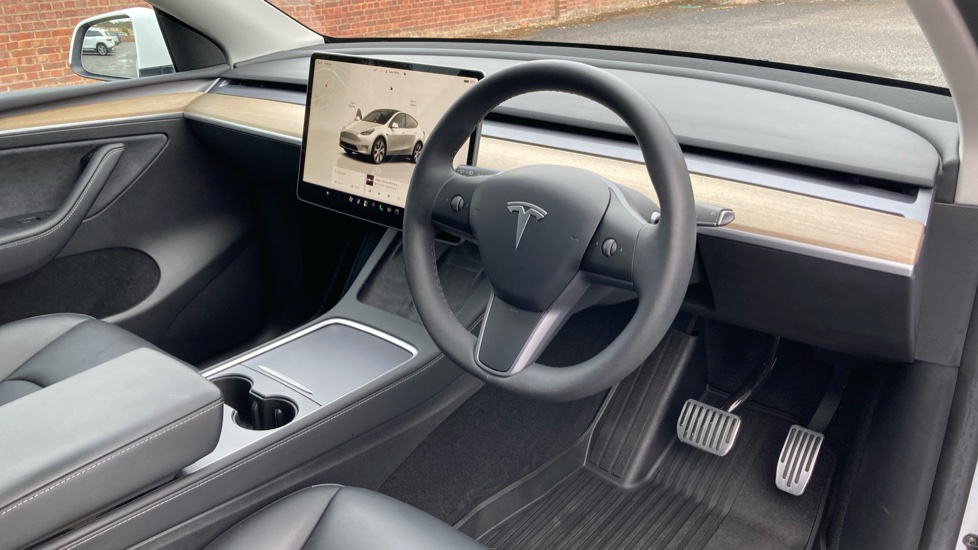 Tesla Model Y Long Range AWD 5dr Auto Electric Hatchback - Image 11