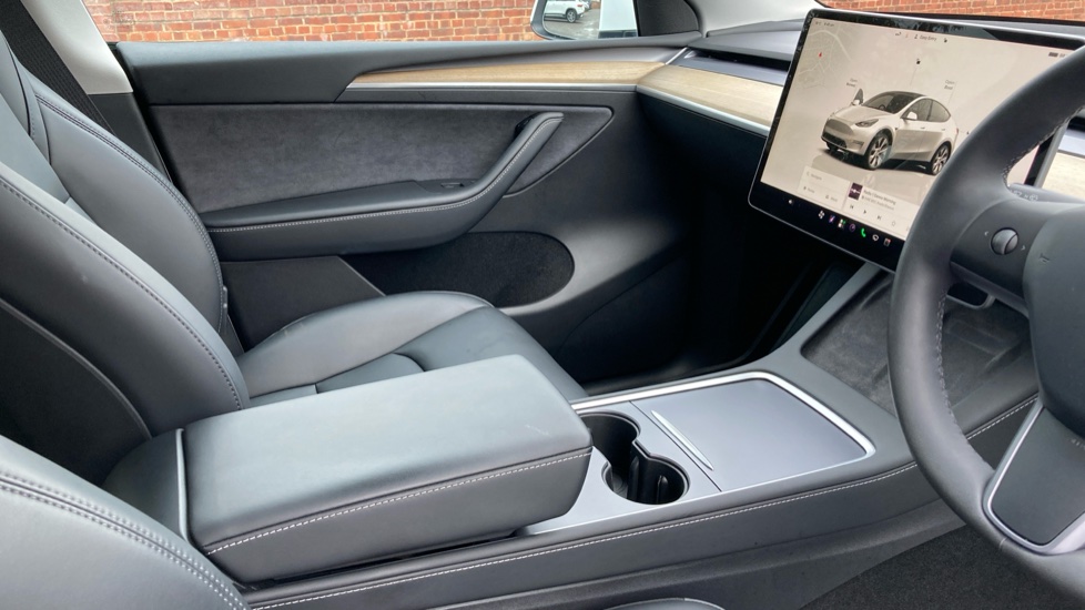 Tesla Model Y Long Range AWD 5dr Auto Electric Hatchback - Image 14