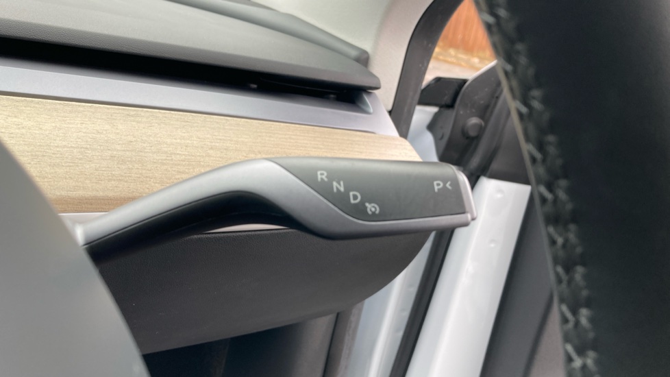 Tesla Model Y Long Range AWD 5dr Auto Electric Hatchback - Image 35
