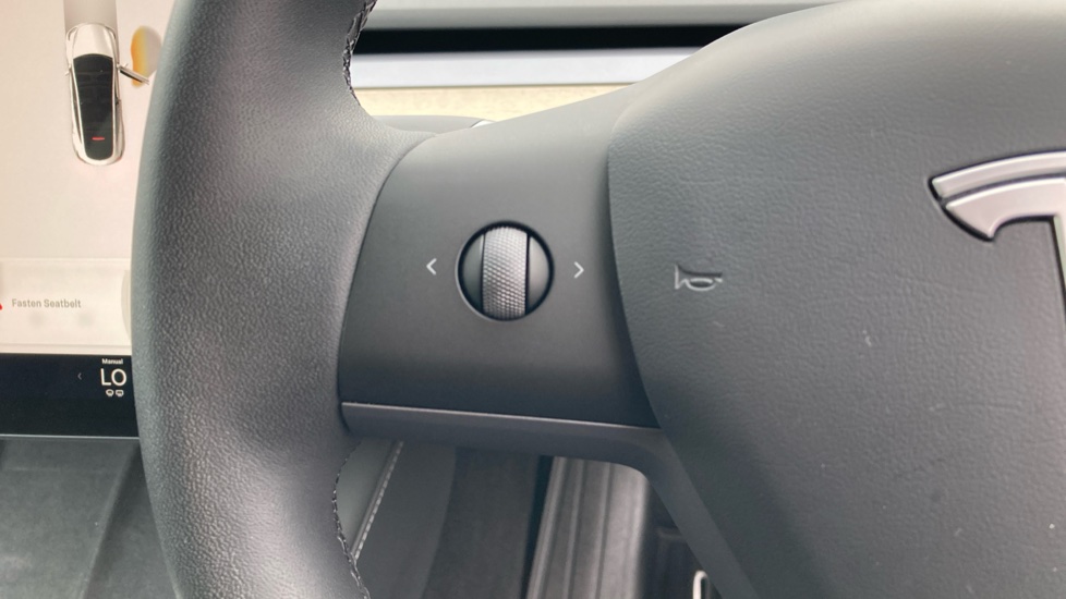 Tesla Model Y Long Range AWD 5dr Auto Electric Hatchback - Image 41
