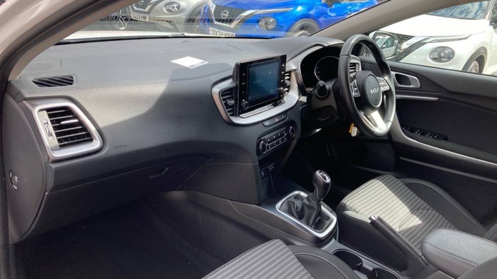 Kia Xceed 1.0T GDi ISG 2 5dr Petrol Hatchback - Image 9