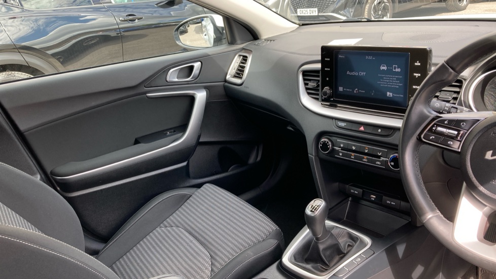 Kia Xceed 1.0T GDi ISG 2 5dr Petrol Hatchback - Image 14