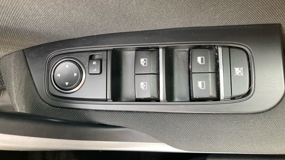 Kia Xceed 1.0T GDi ISG 2 5dr Petrol Hatchback - Image 25