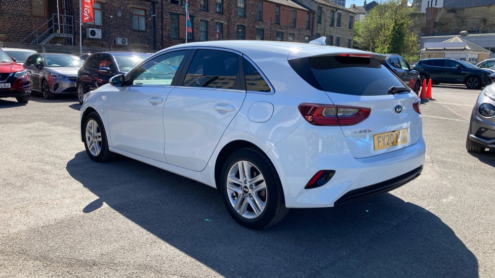 Kia Ceed 1.0T GDi ISG 2 5dr Petrol Hatchback - Image 17