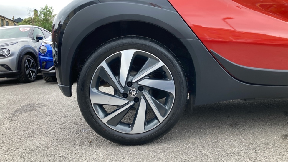 Toyota Aygo X 1.0 VVT-i Edge 5dr Petrol Hatchback - Image 7