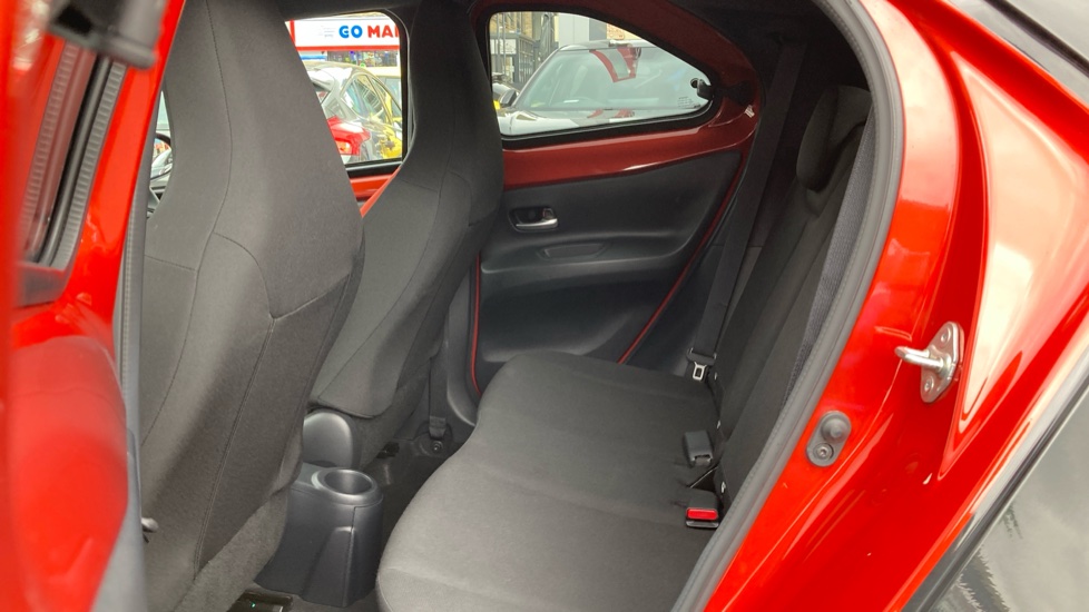 Toyota Aygo X 1.0 VVT-i Edge 5dr Petrol Hatchback - Image 16