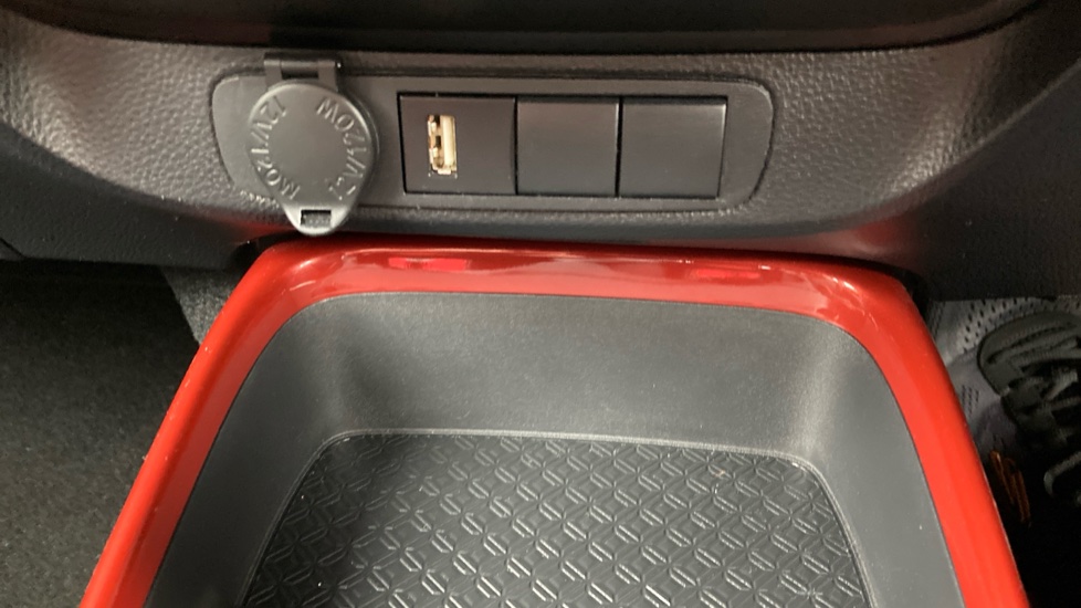 Toyota Aygo X 1.0 VVT-i Edge 5dr Petrol Hatchback - Image 22