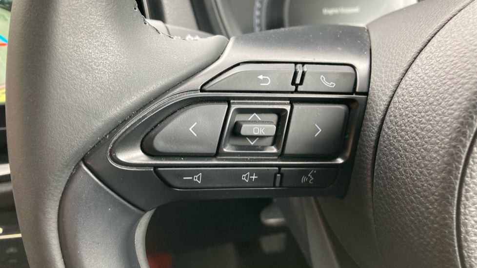 Toyota Aygo X 1.0 VVT-i Edge 5dr Petrol Hatchback - Image 25