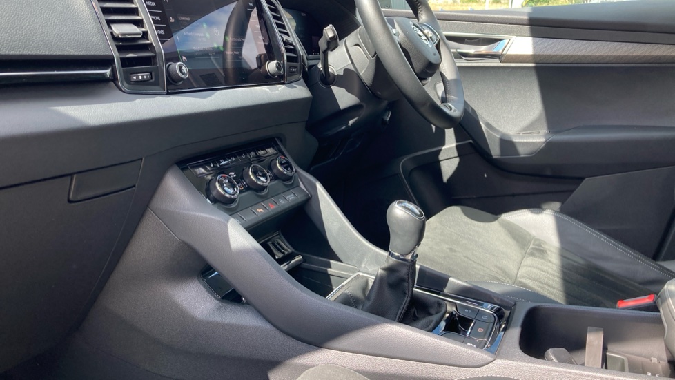 Skoda Karoq 1.5 TSI SE L 5dr Petrol Estate - Image 13