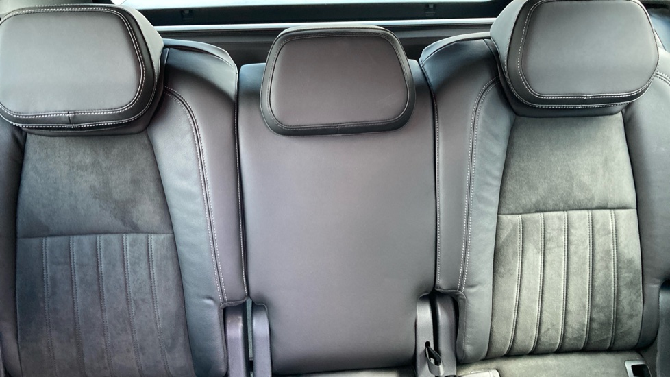 Skoda Karoq 1.5 TSI SE L 5dr Petrol Estate - Image 15