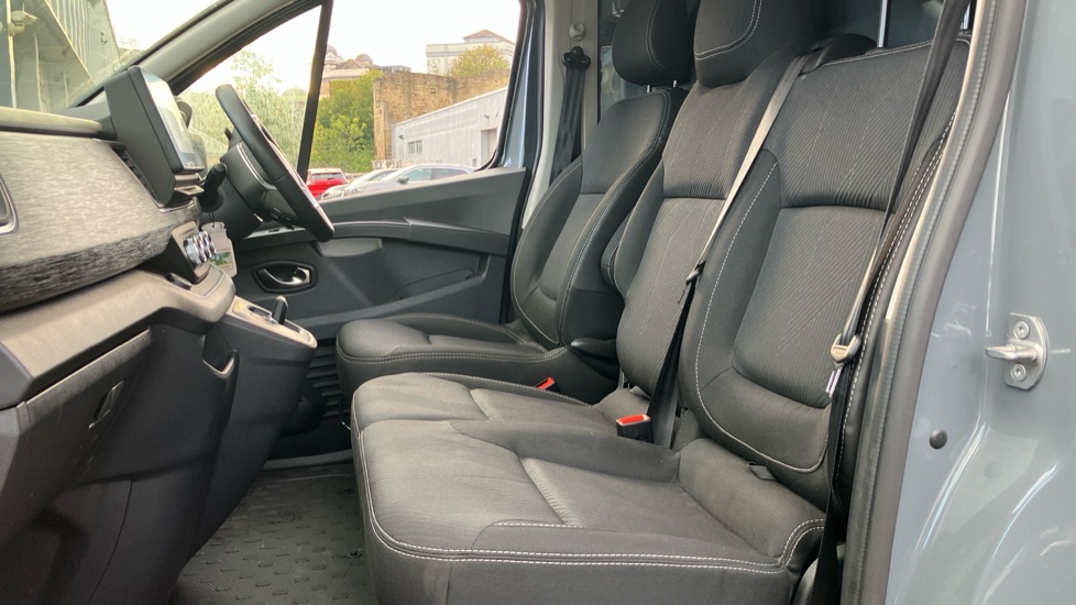 Renault Trafic Lwb Diesel LL30 Blue dCi 170 Extra Sport [Safety] Van EAG9 - Image 16
