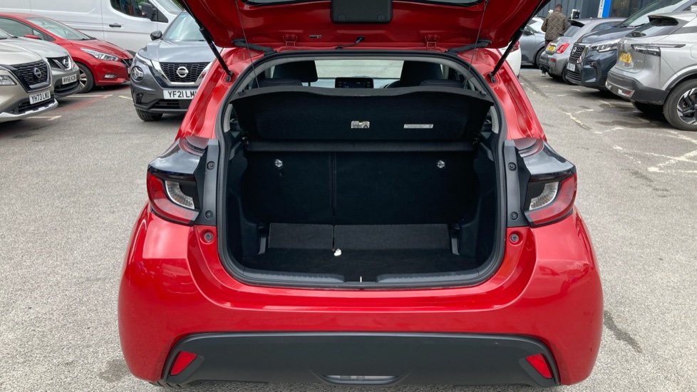 Toyota Yaris 1.5 Hybrid Icon 5dr CVT Hybrid Hatchback - Image 4