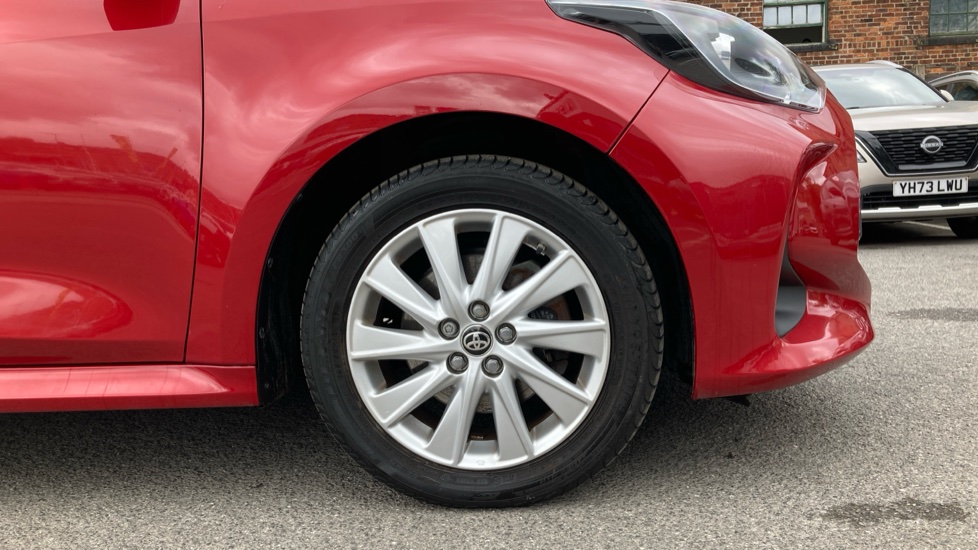 Toyota Yaris 1.5 Hybrid Icon 5dr CVT Hybrid Hatchback - Image 7