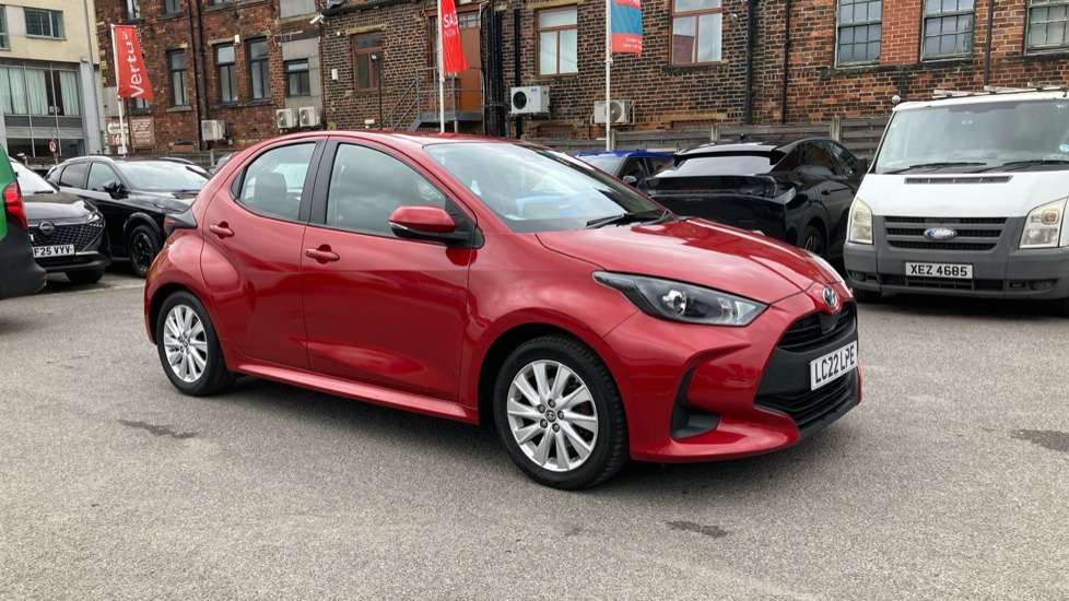 Toyota Yaris 1.5 Hybrid Icon 5dr CVT Hybrid Hatchback - Image 8