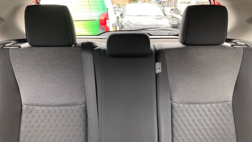 Toyota Yaris 1.5 Hybrid Icon 5dr CVT Hybrid Hatchback - Image 15