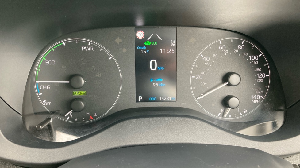 Toyota Yaris 1.5 Hybrid Icon 5dr CVT Hybrid Hatchback - Image 18