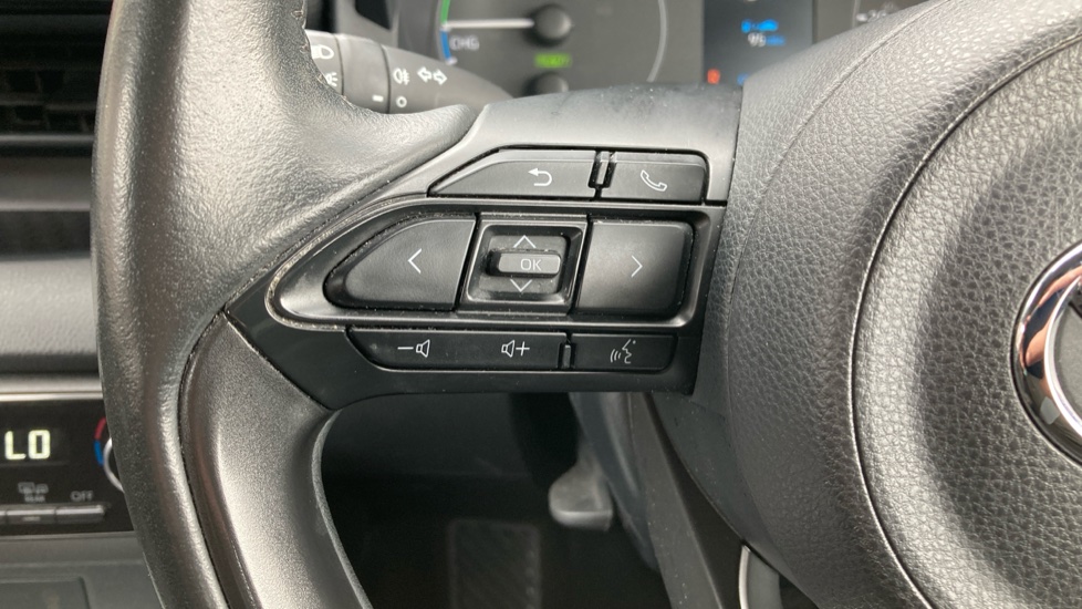 Toyota Yaris 1.5 Hybrid Icon 5dr CVT Hybrid Hatchback - Image 25