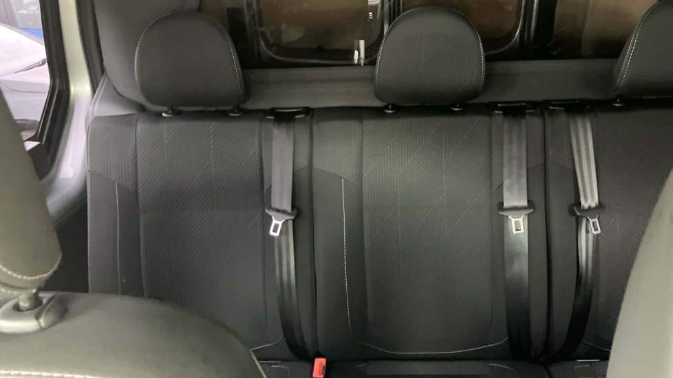 Renault Trafic Lwb Diesel LL30 Blue dCi 170 ExtraSport[Safety] CrewVan EAG9 - Image 15