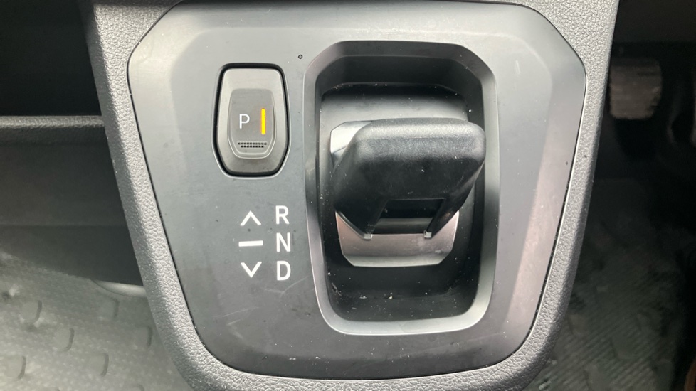 Renault Trafic Lwb Diesel LL30 Blue dCi 170 ExtraSport[Safety] CrewVan EAG9 - Image 26