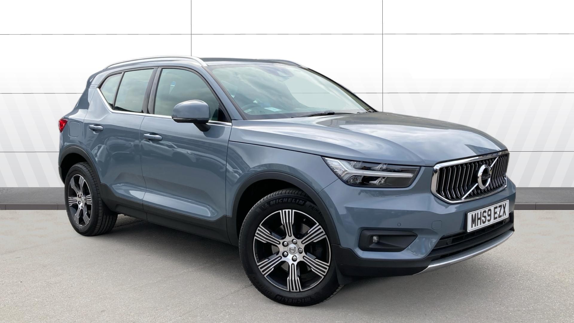 Volvo XC40 dealer public-web source image