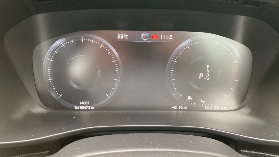 Volvo XC40 2.0 T4 Inscription 5dr Geartronic Petrol Estate - Image 18