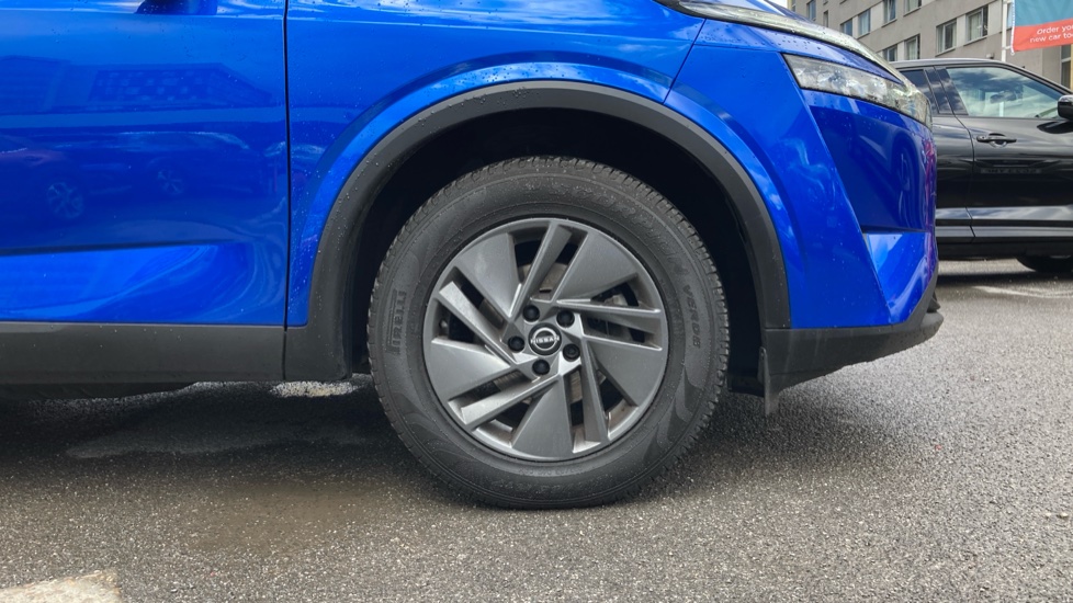 Nissan Qashqai 1.3 DiG-T MH 158 Acenta Premium 5dr Xtronic Petrol Hatchback - Image 7