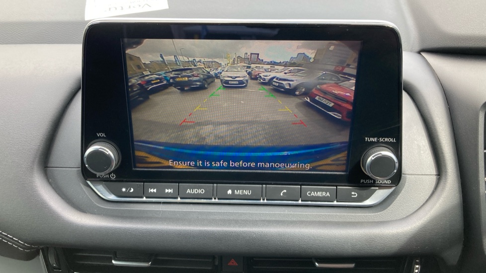 Nissan Qashqai 1.3 DiG-T MH 158 Acenta Premium 5dr Xtronic Petrol Hatchback - Image 22