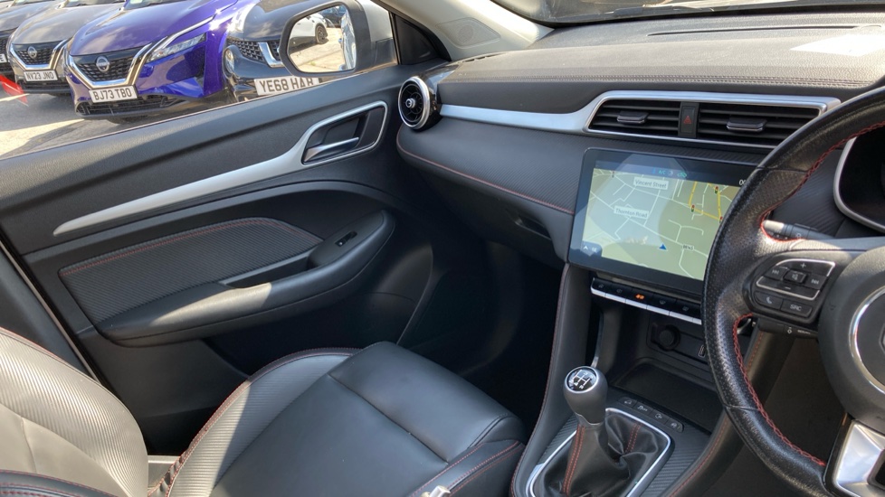 MG ZS 1.5 VTi-TECH Exclusive 5dr Petrol Hatchback - Image 14