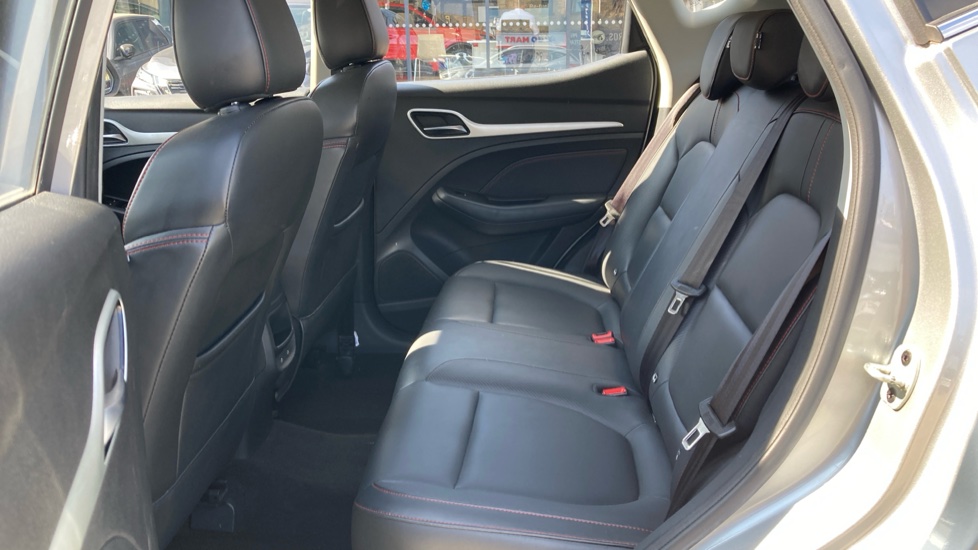 MG ZS 1.5 VTi-TECH Exclusive 5dr Petrol Hatchback - Image 16