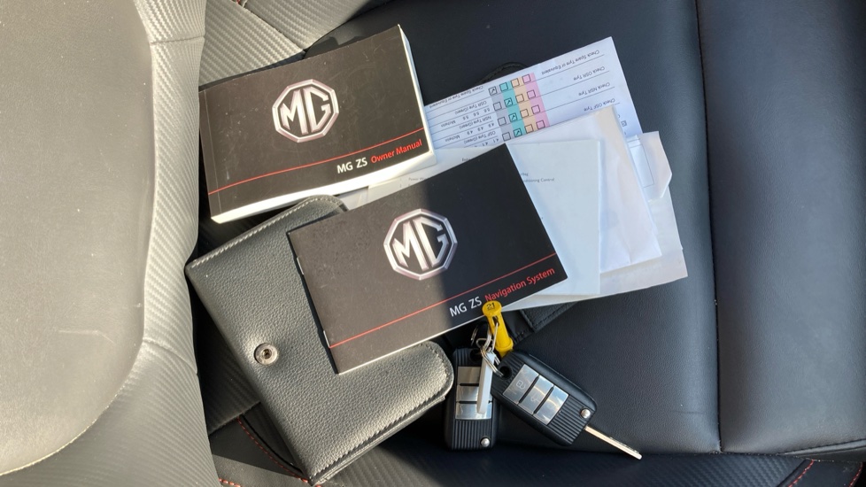 MG ZS 1.5 VTi-TECH Exclusive 5dr Petrol Hatchback - Image 19