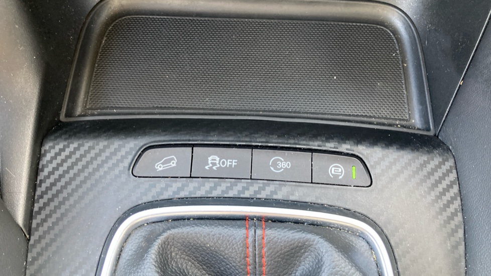 MG ZS 1.5 VTi-TECH Exclusive 5dr Petrol Hatchback - Image 24