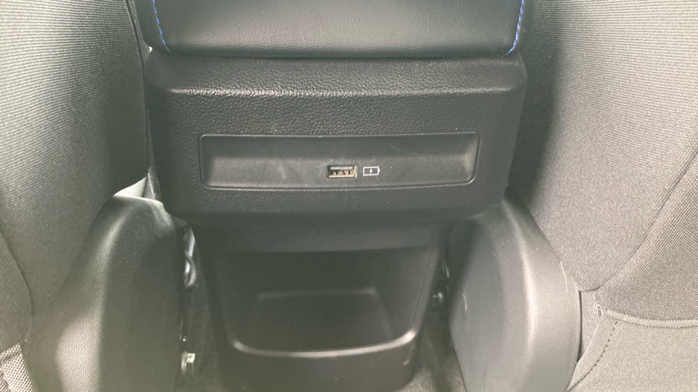 MG MG4 125kW SE EV 51kWh 5dr Auto Electric Hatchback - Image 17