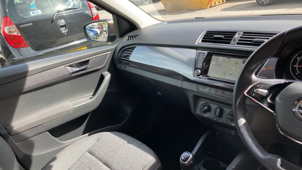 Skoda Fabia 1.0 TSI SE Drive 5dr Petrol Hatchback - Image 14