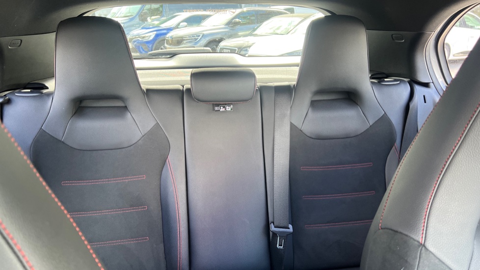 Mercedes-Benz A-Class A180 AMG Line Executive 5dr Petrol Hatchback - Image 15
