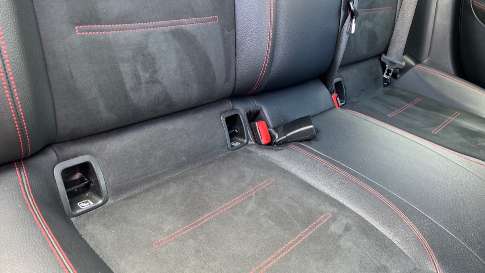 Mercedes-Benz A-Class A180 AMG Line Executive 5dr Petrol Hatchback - Image 17