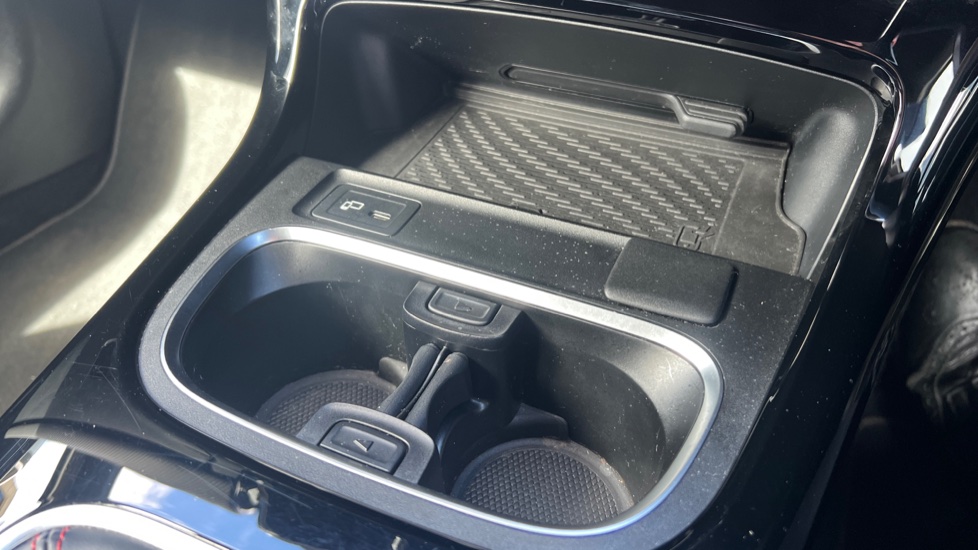 Mercedes-Benz A-Class A180 AMG Line Executive 5dr Petrol Hatchback - Image 22