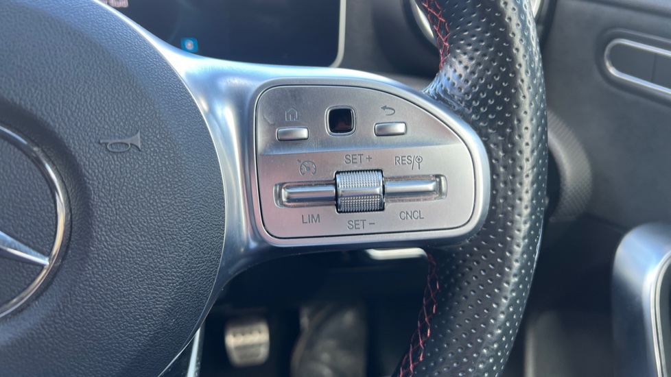 Mercedes-Benz A-Class A180 AMG Line Executive 5dr Petrol Hatchback - Image 28