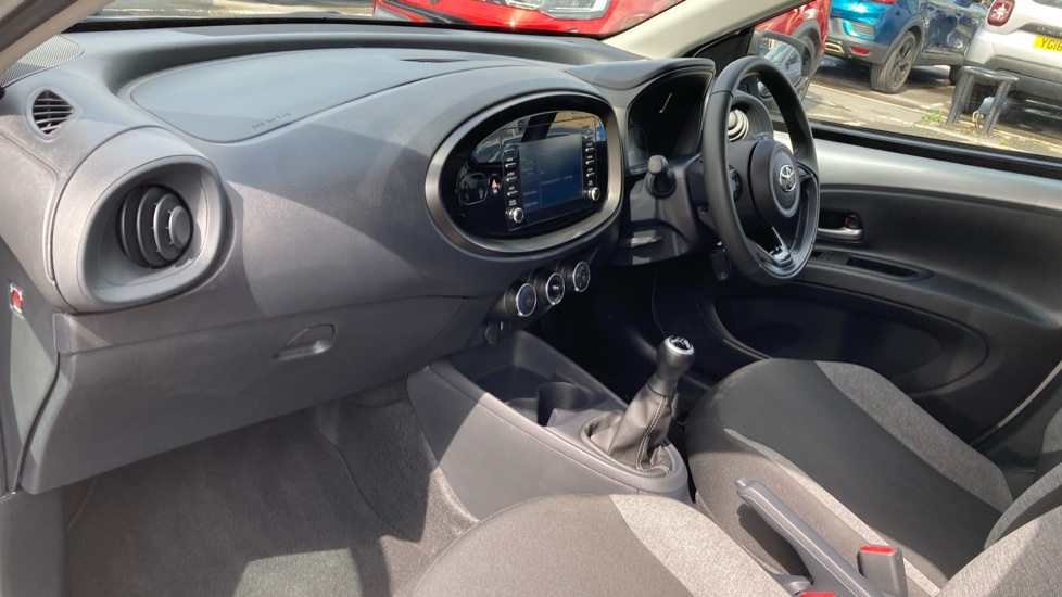 Toyota Aygo X 1.0 VVT-i Pure 5dr Petrol Hatchback - Image 9