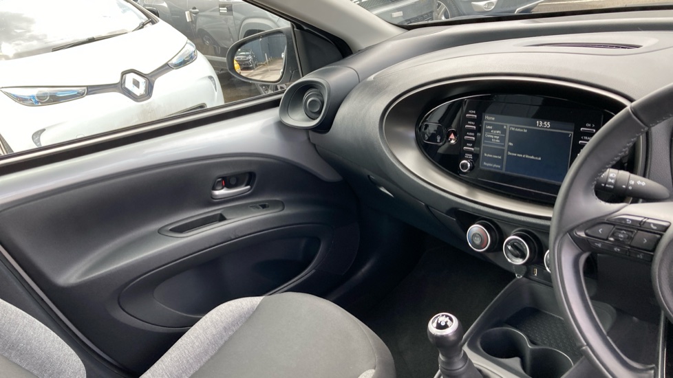 Toyota Aygo X 1.0 VVT-i Pure 5dr Petrol Hatchback - Image 14