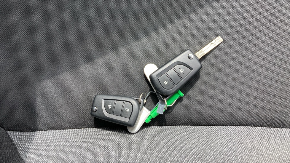 Toyota Aygo X 1.0 VVT-i Pure 5dr Petrol Hatchback - Image 20