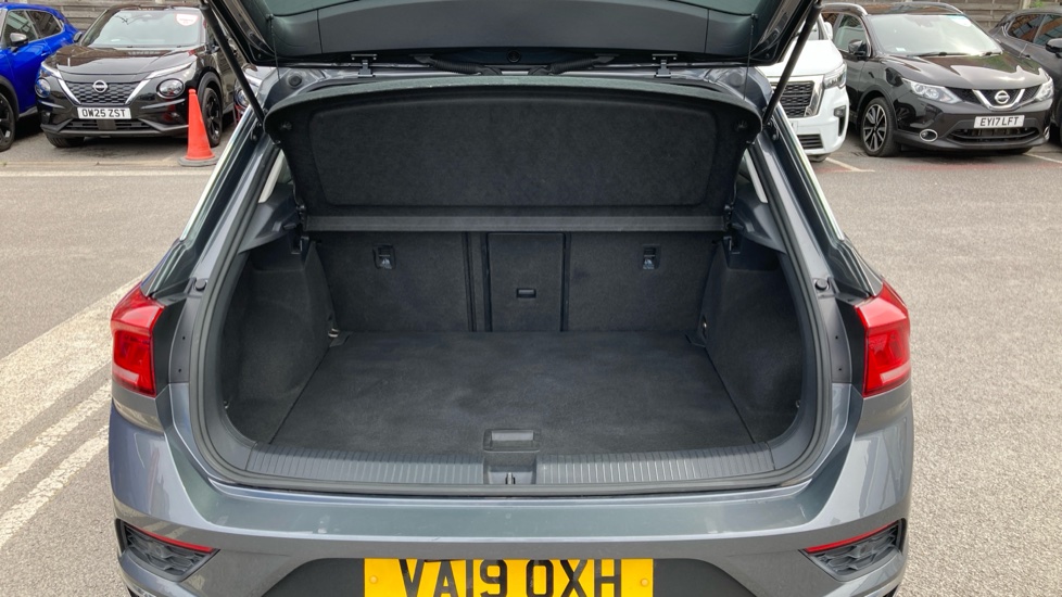Volkswagen T-Roc 1.0 TSI SE 5dr Petrol Hatchback - Image 4