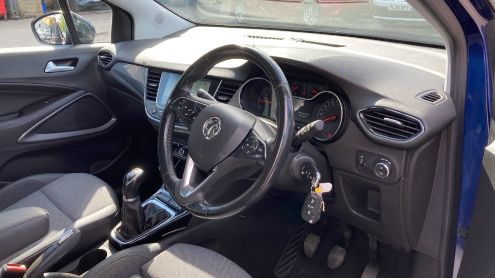 Vauxhall Crossland 1.2 Elite Nav 5dr Petrol Hatchback - Image 11