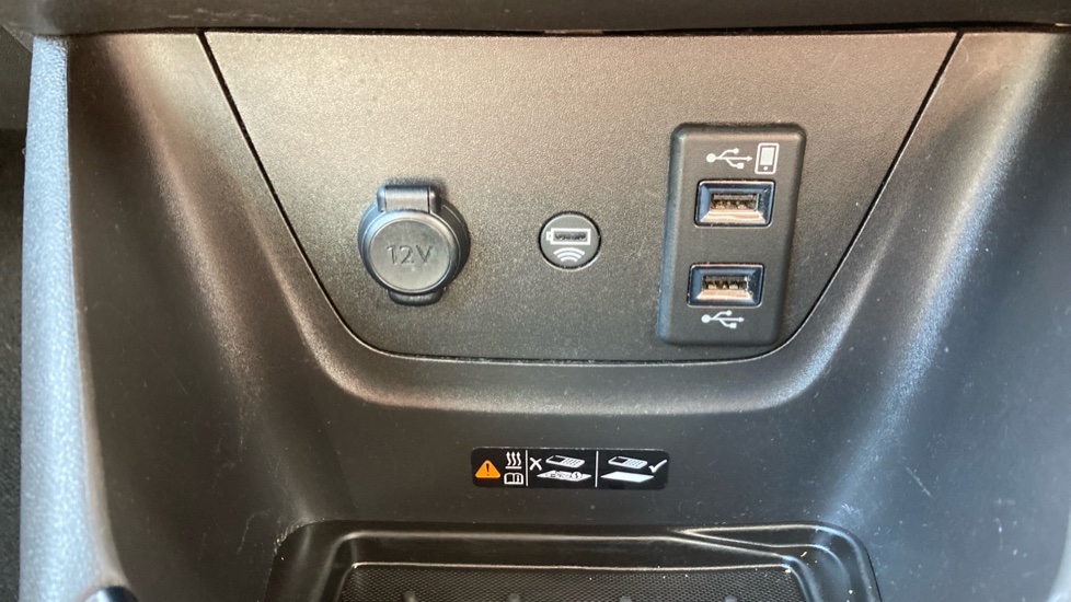 Vauxhall Crossland 1.2 Elite Nav 5dr Petrol Hatchback - Image 23