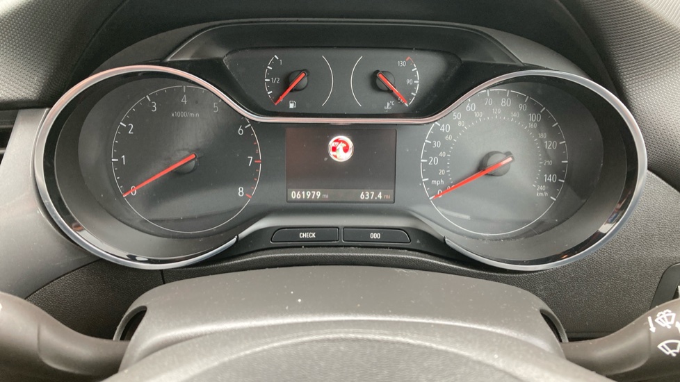 Vauxhall Crossland 1.2 Elite Nav 5dr Petrol Hatchback - Image 29
