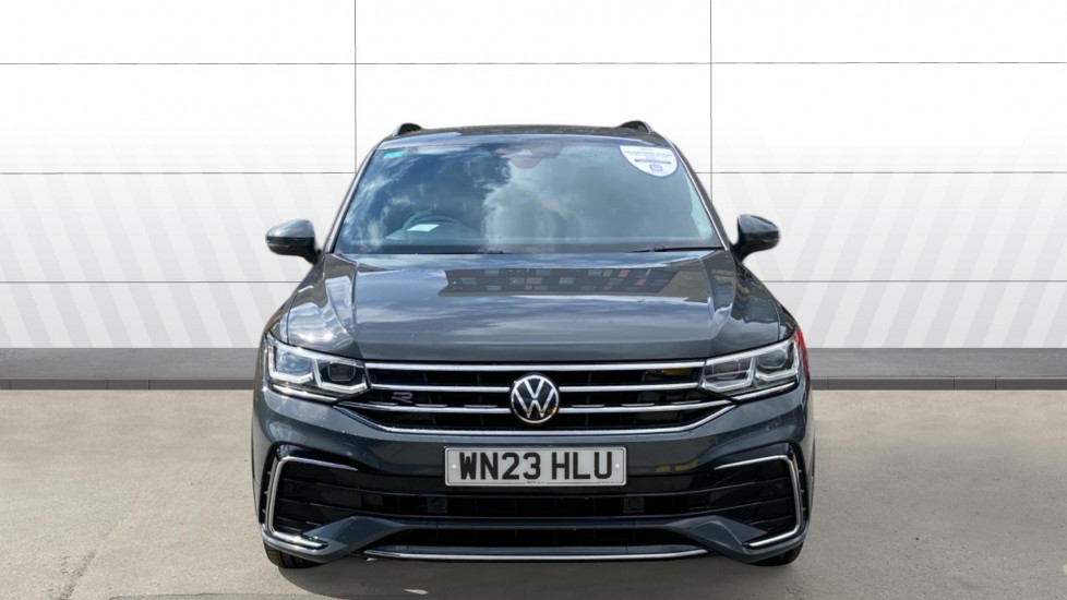 Volkswagen Tiguan 2.0 TDI R-Line 5dr DSG Diesel Estate - Image 3